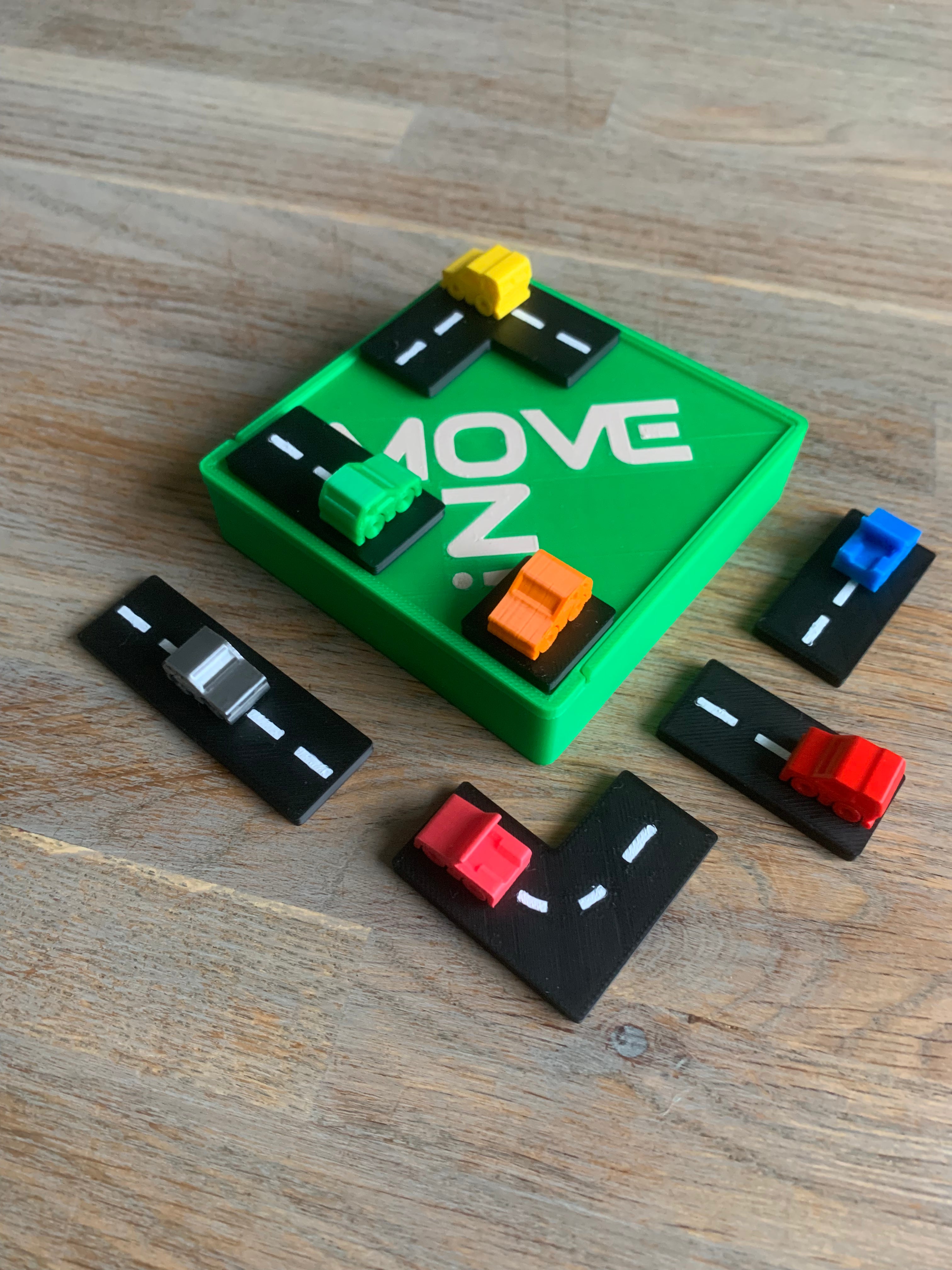 Puzzelspel "Move-on"